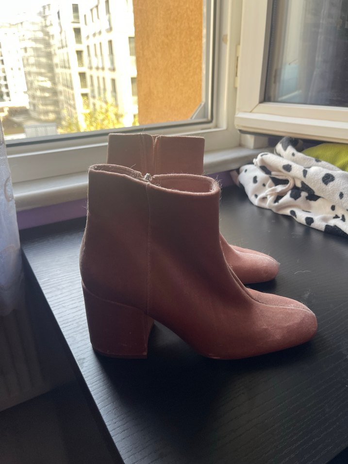 Pembe Topuklu Kadın Bot - Görsel 3