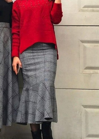 Gri Ekose Desenli Midi Triko Balık Etek - Görsel 2