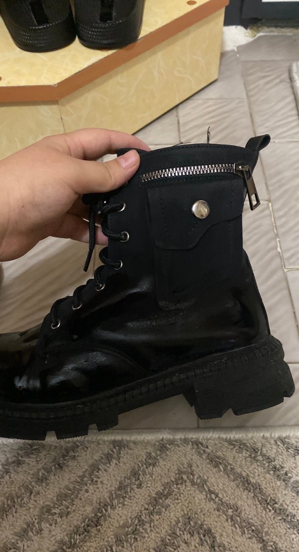 Siyah Rugan Bağcıklı Punk bot - Görsel 3