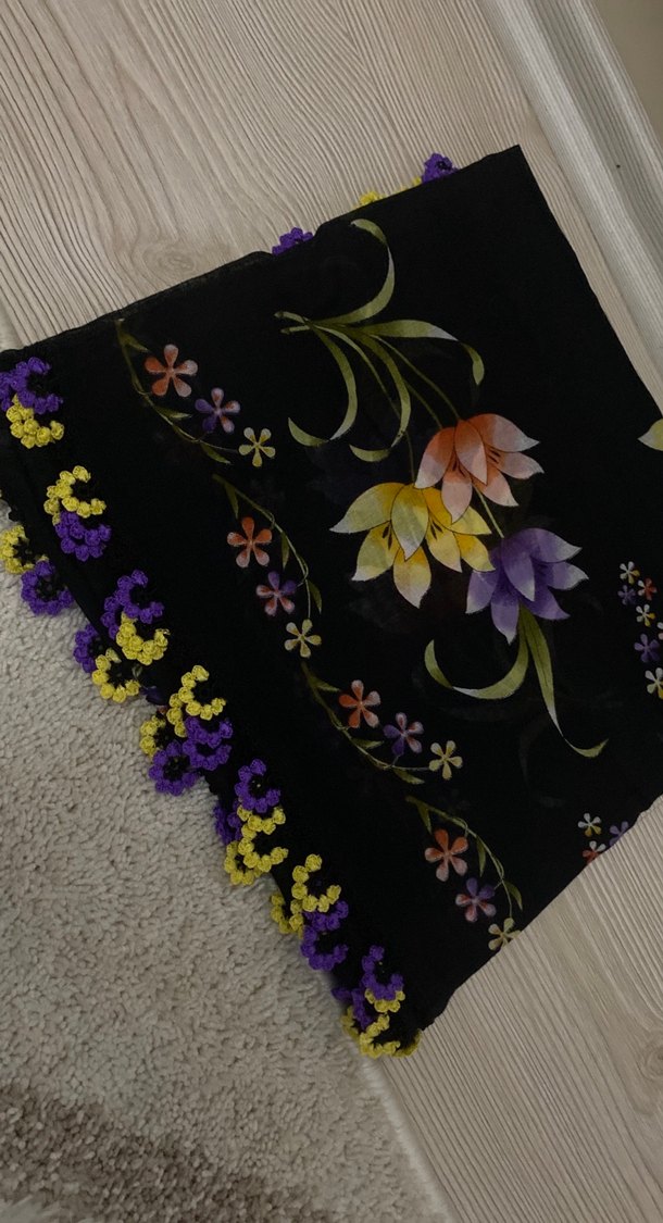 Boncuk İşlemeli Çok Renkli Kadın Fular - Görsel 3