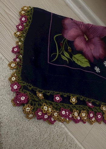 Mor Dantel Kenarlı Kadın Fular - Görsel 2