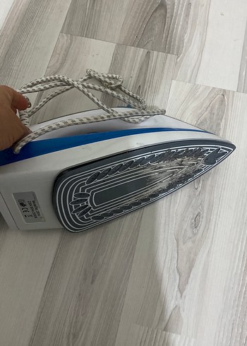 Tefal Beyaz ve gri elektrikli ütü