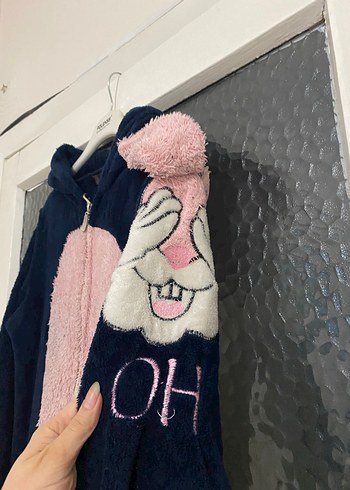 Kız Pembe Detaylı Siyah Tulum - Görsel 3