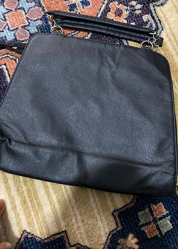 Kadın Siyah Deri Yılan Desenli Fermuarlı Çanta - Görsel 2