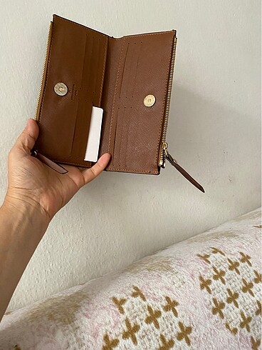 Louis Vuitton kadın cüzdan