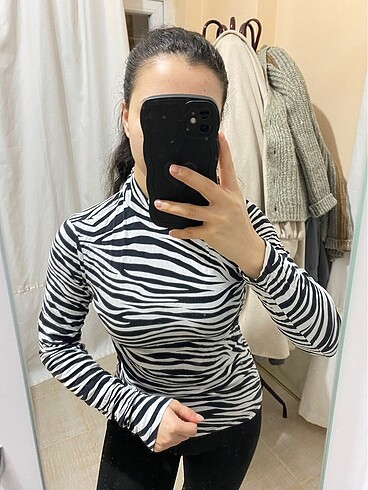 Zara Zebra desen uzun kollu bluz