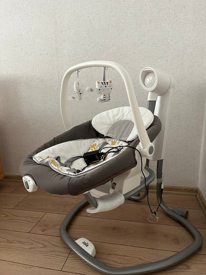 Joie Gri Bebek Beşiği ve Sallanan Koltuk - Görsel 2