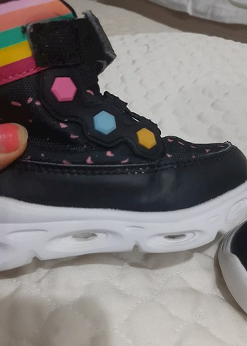 Kız Çocuk Renkli bot - Görsel 2