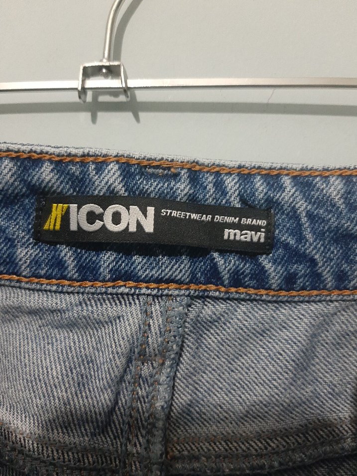 Yırtık Detaylı Mavi Kadın Denim Pantolon - Görsel 3