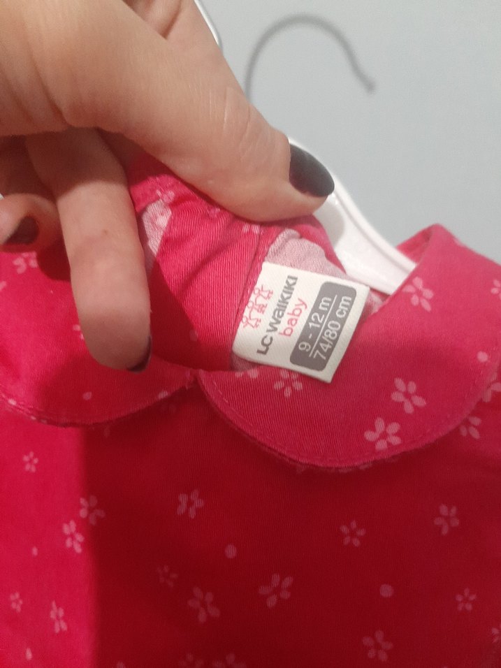 Pembe Düğmeli Kolsuz Kız Elbisesi - Görsel 4