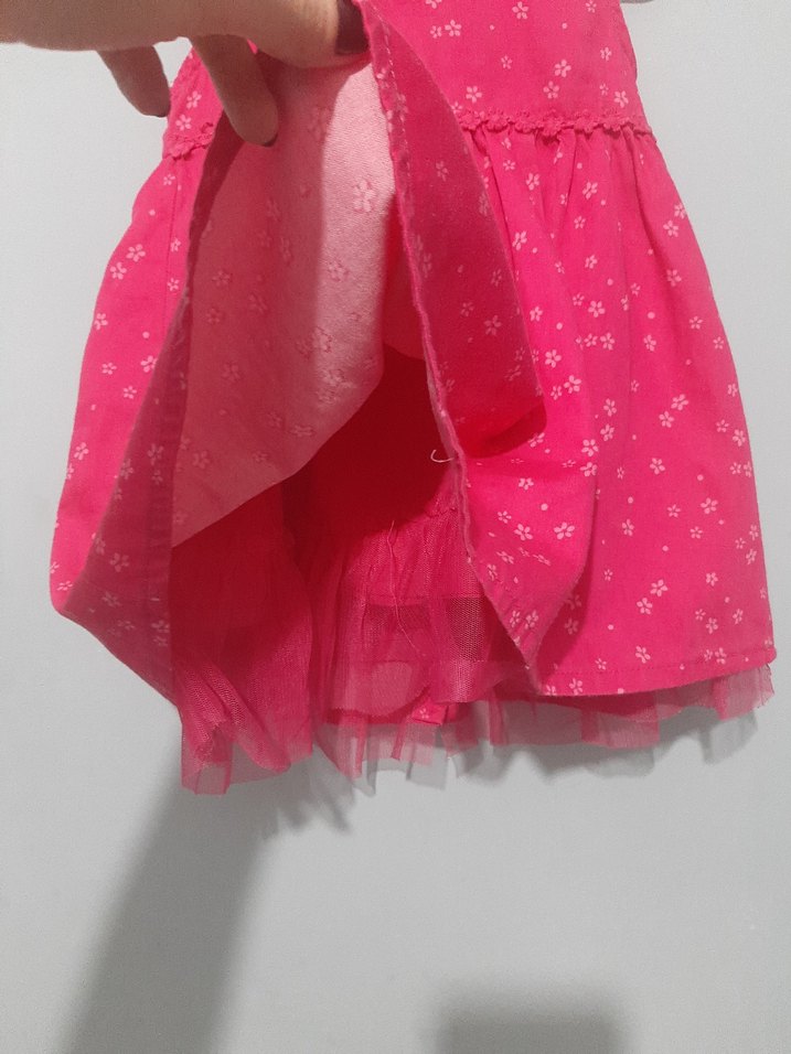 Pembe Düğmeli Kolsuz Kız Elbisesi - Görsel 3