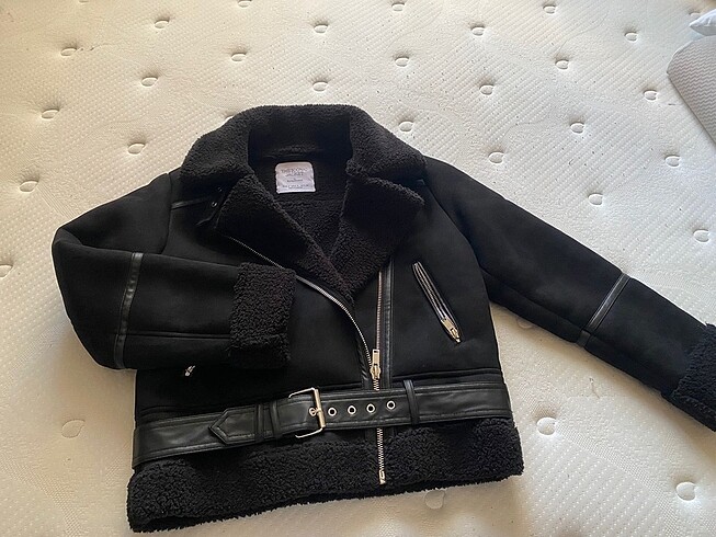 Stradivarius kısa mont