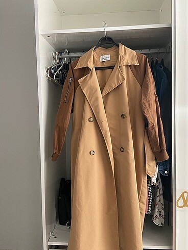 Zara GOLD MAGAZİN TRENÇKOT