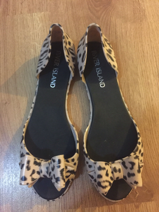 40 Beden River island babet