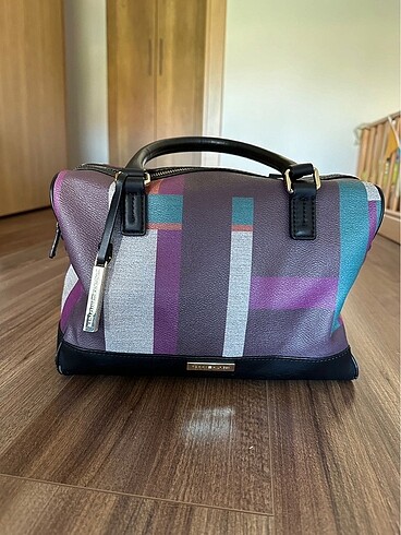  Beden Tommy Hilfiger Çanta