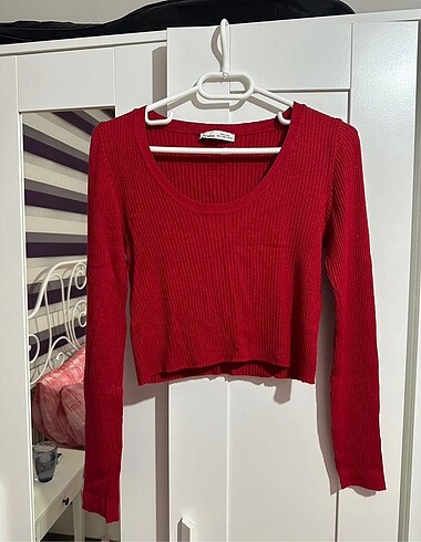 pull&bear triko crop kazak