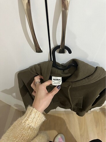 s Beden Pull and Bear Sweatshirt