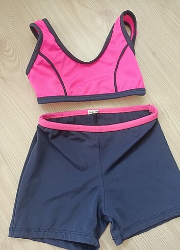 Şortlu bikini 