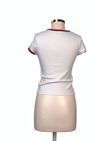 Stradivarius T-shirt %70 İndirimli. - Görsel 3