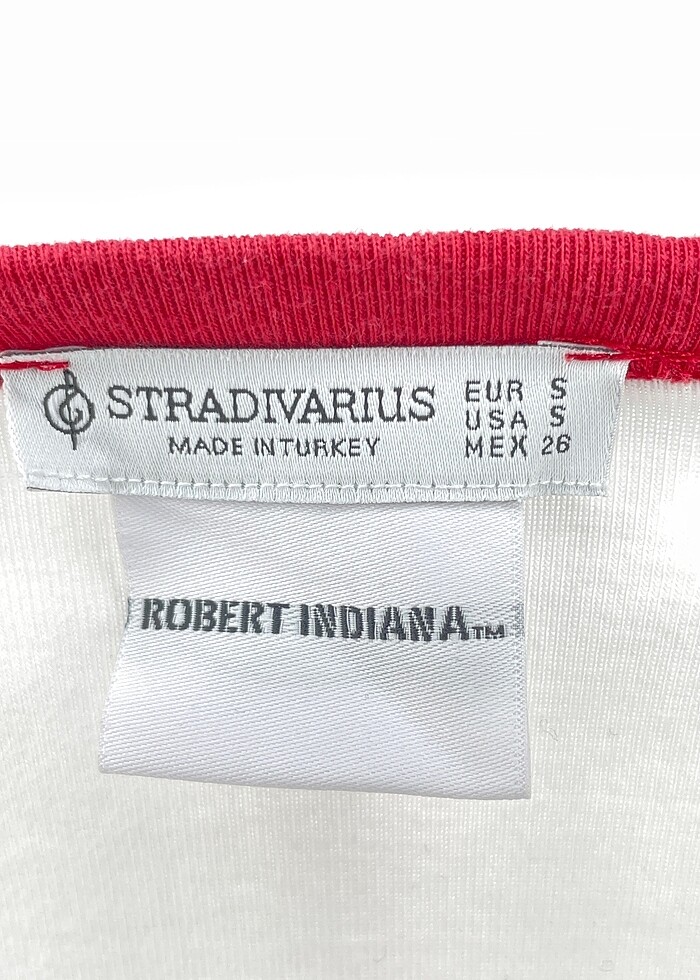 Stradivarius T-shirt %70 İndirimli. - Görsel 4