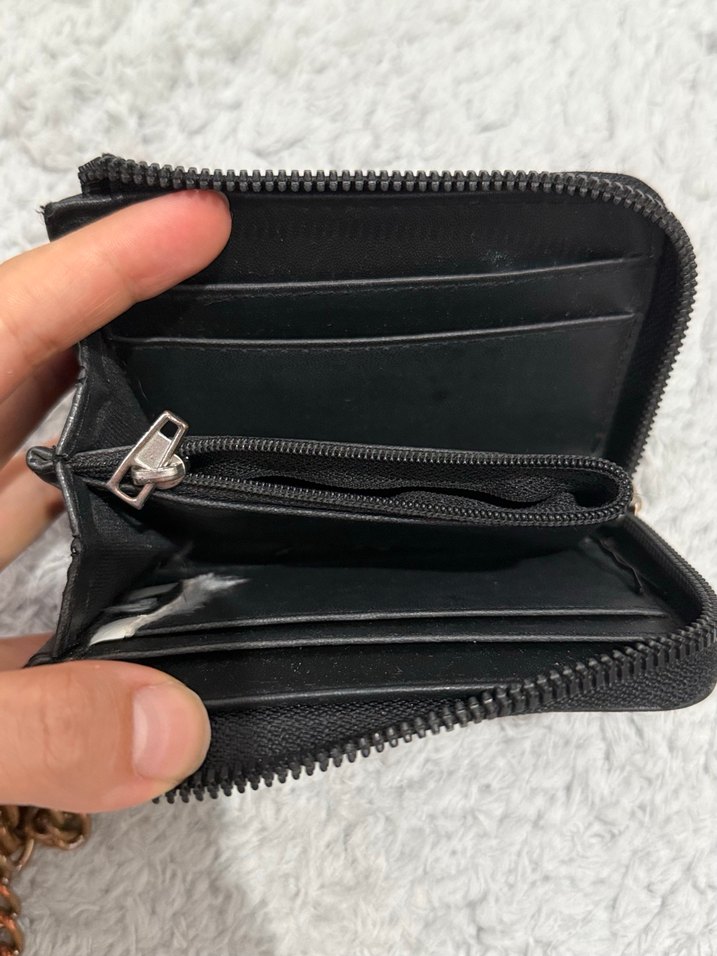 Zincir Detaylı Siyah Deri Kadın Cüzdan - Görsel 2