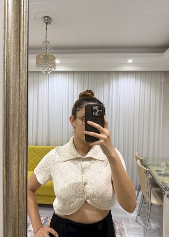 Bej Düğmeli Kısa Kollu Kadın Bluz - Görsel 4