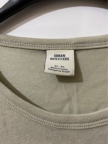 Urban Outfitters Urban Outfitters Salvador Dali Kadın Crop Tshirt