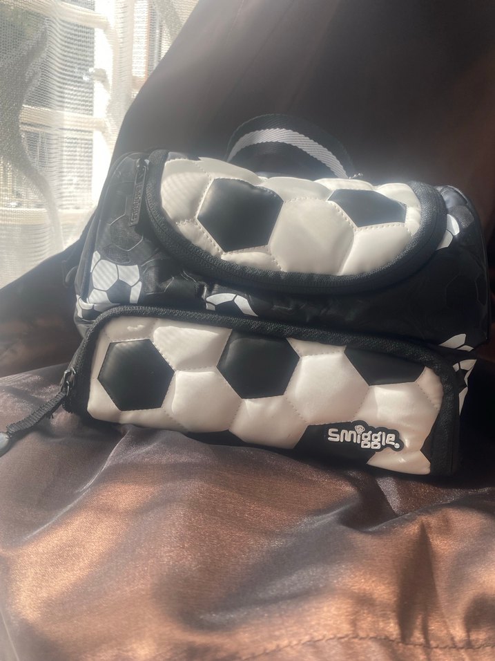 Futbol Desenli Siyah Çocuk Okul beslenme Çantası - Görsel 3