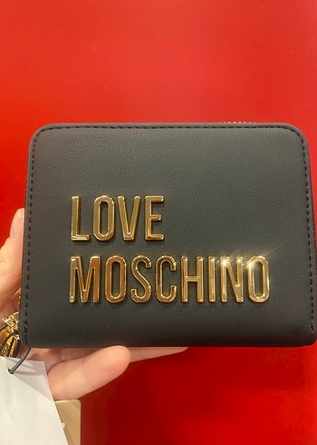 Love Moschino