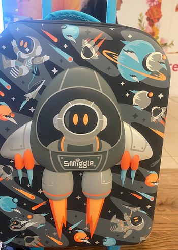 Smiggle Uzay Temalı Çocuk valiz Çantası - Görsel 4
