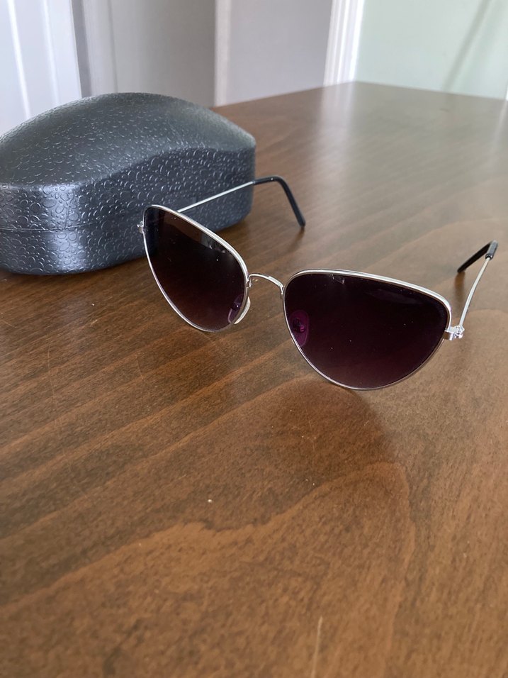 Mor retro kadın güneş gözlüğü - Görsel 2