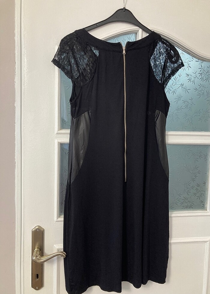 Siyah elbise - Görsel 4
