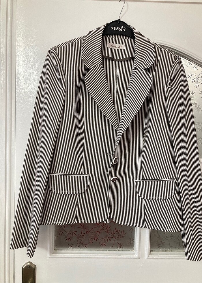 Çizgili crop blazer ceket - Görsel 5