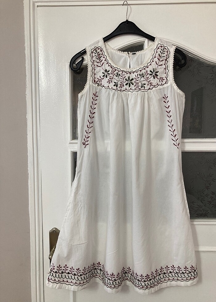 Beyaz pareo elbise - Görsel 3