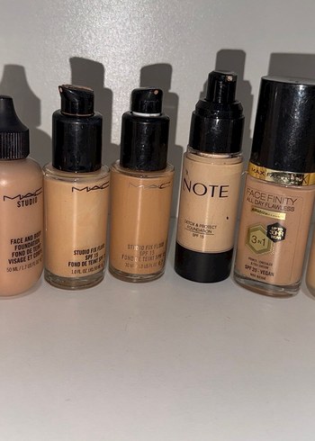 Açık Bej Renk Sıvı Fondöten - Görsel 2