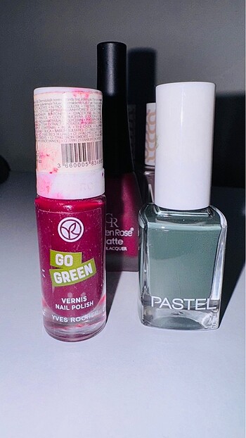 Pastel Ojeler