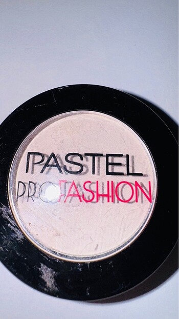 Pastel Pastel aydınlatıcı