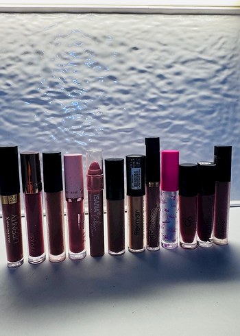 Avon Çeşitli Açık Pembe Ruj Seti