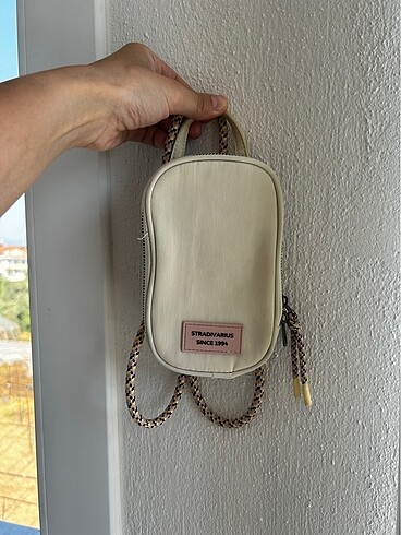 Stradivarius çanta