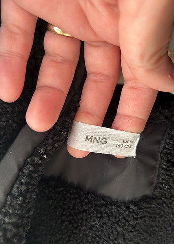 9 Yaş Beden Mango mon