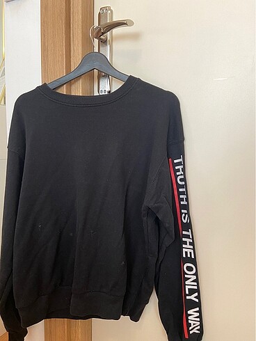 Bershka Sweetshirt
