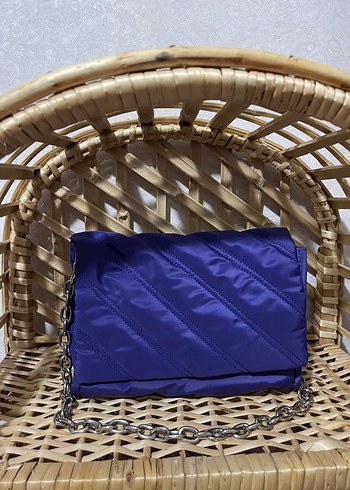 Zincir Detaylı Parlak Mor Kadın Çantası Pull and Bear - Görsel 11