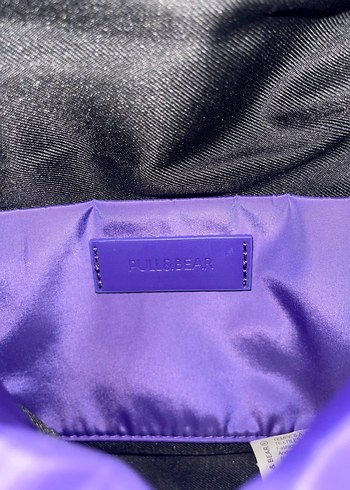 Zincir Detaylı Parlak Mor Kadın Çantası Pull and Bear - Görsel 5
