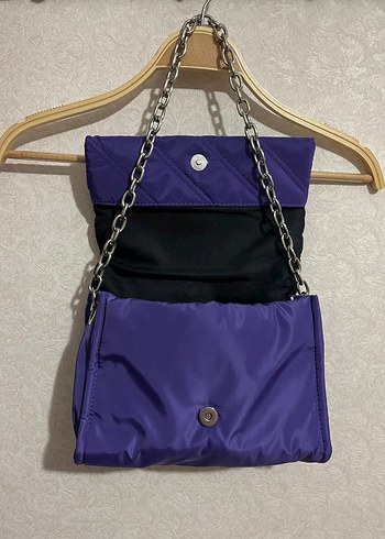 Zincir Detaylı Parlak Mor Kadın Çantası Pull and Bear - Görsel 13
