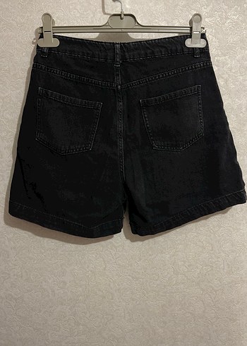 Siyah Bol Kesim Denim Şort - Görsel 3