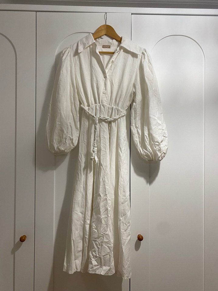 QUQA Beyaz Uzun  Elbise - Görsel 2