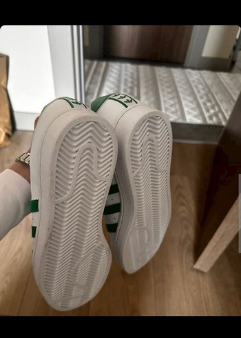 Beyaz Adidas Laced Spor Ayakkabı - Görsel 4