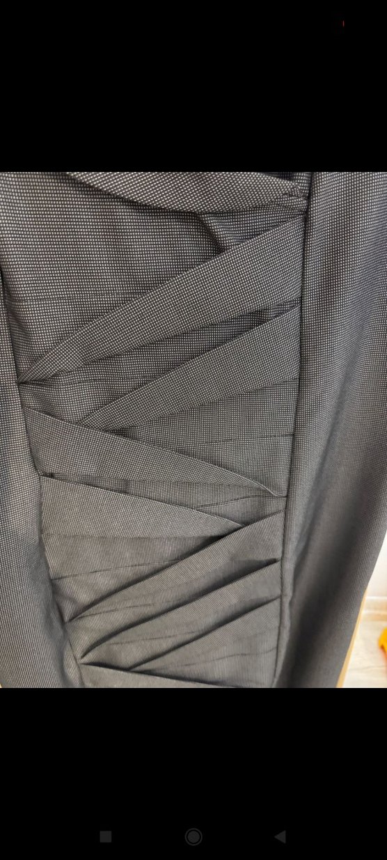 V Yaka Kısa Gri Pilili Kadın Elbise - Görsel 3