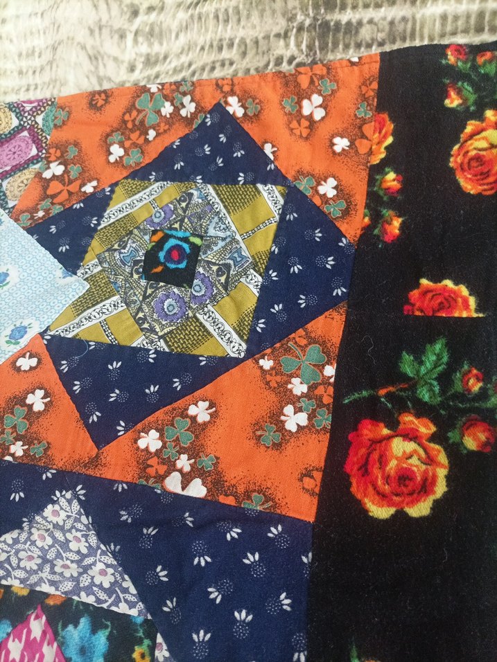 Renkli Desenli Çok Renkli Battaniye - Görsel 2