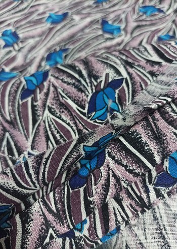 Koyu Mavi Çiçek Desenli kumaş - Görsel 3